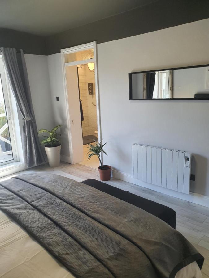 River View Apartment Suite คอร์ก ภายนอก รูปภาพ
