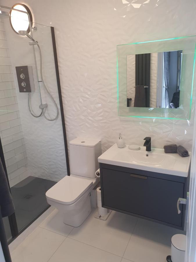 River View Apartment Suite คอร์ก ภายนอก รูปภาพ