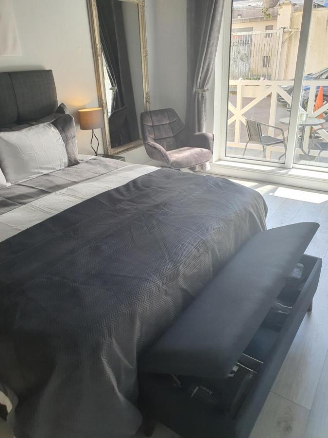 River View Apartment Suite คอร์ก ภายนอก รูปภาพ